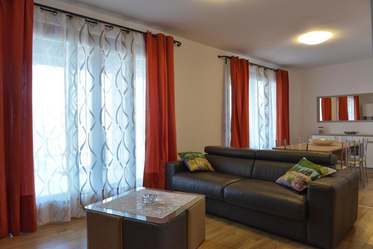 מנרבה דל גארדה Villa Artemia מראה חיצוני תמונה